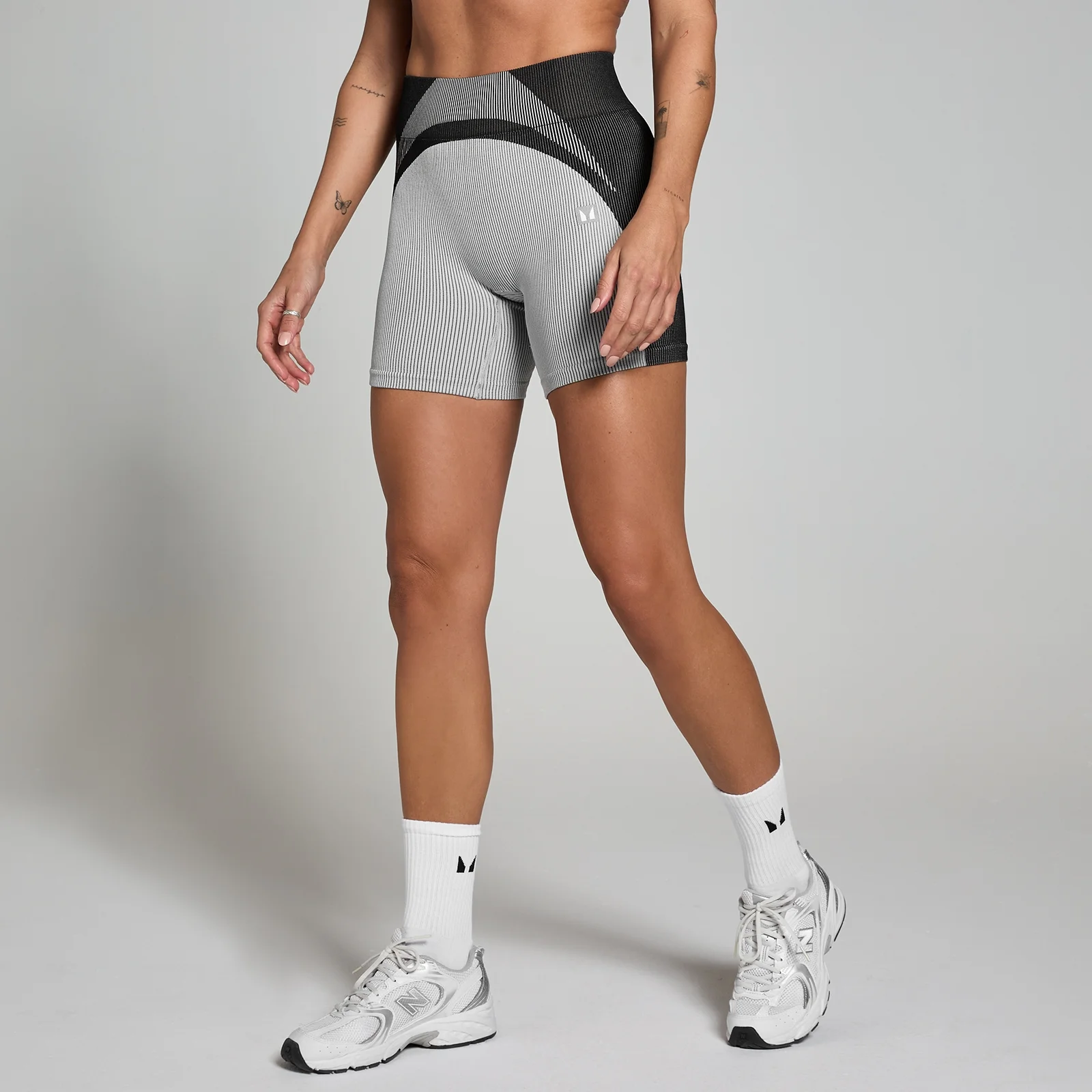 MP Women's Contrast Rib Seamless Cycling Shorts - Black/Grey - L Image 1