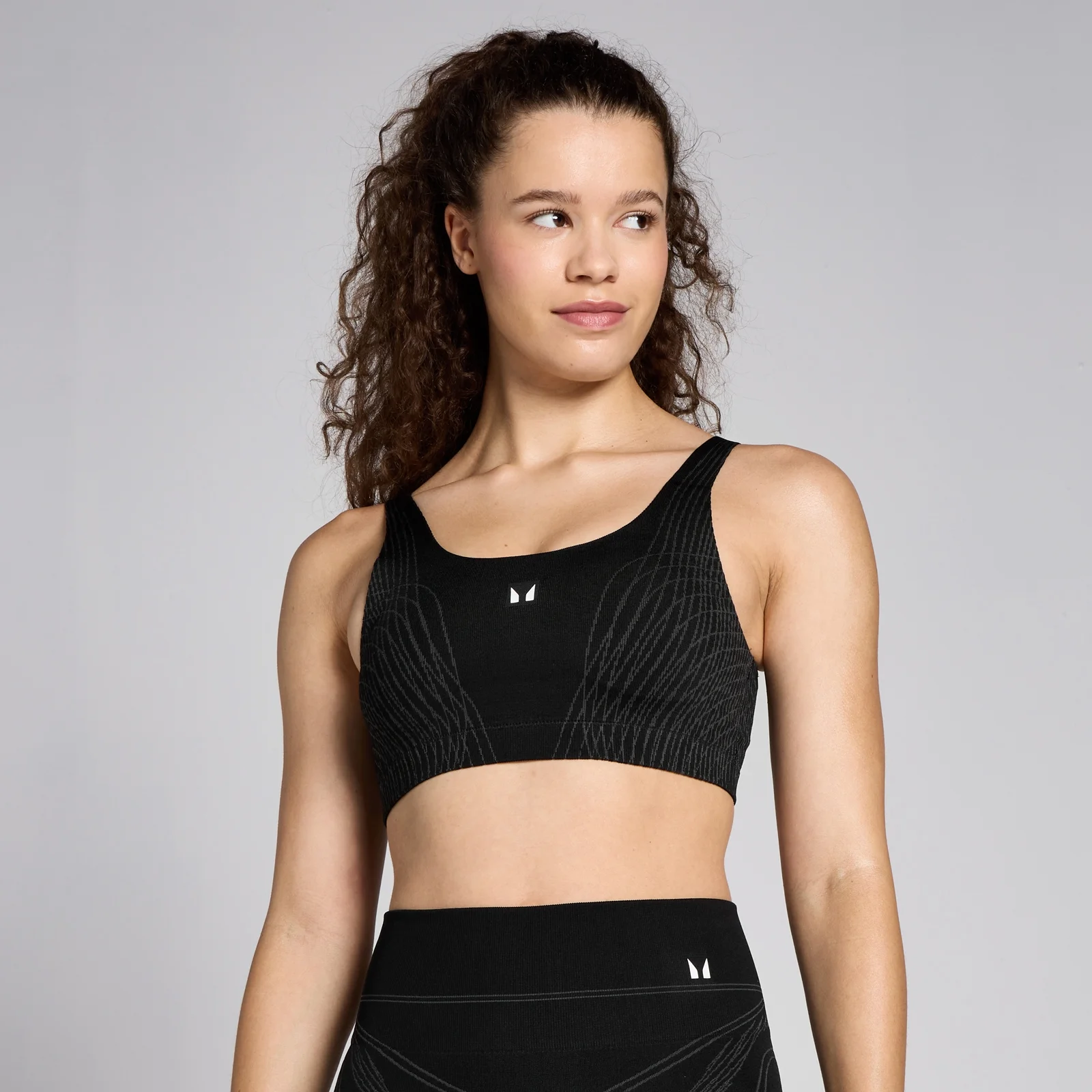 MP Women's Tempo Seamless Linear Bra - Black - S Image 1